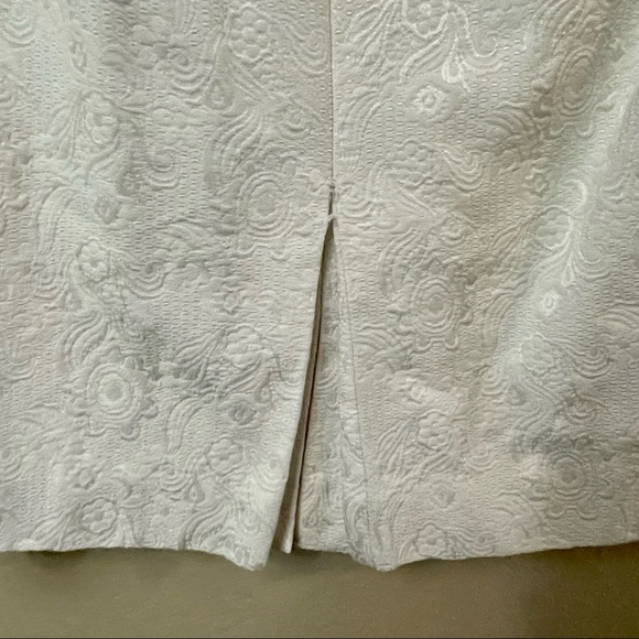 Ann Taylor sz 8 Ivory Cream Embossed Patterned Classic Side Zip Pencil Skirt - Picture 5 of 9